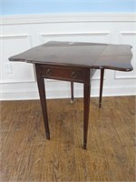 MAH DROP LEAF TABLE SIDE  L 28  W 33 OPEN H 29