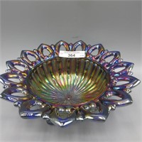 Nwood blue Wild Rose candy dish w/Points out,