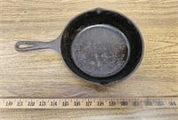Lodge Cast Iron Skillet- Small- Needs Cleaning