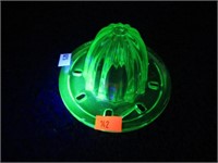 DEPRESSION GLASS JUICER -- GLOWS UNDER UV