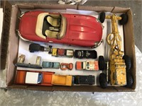 LOT OF VINTAGE TOY CARS