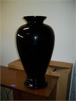 Black Pilgrim Glass Urn