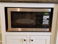 Small Emerson Microwave Oven