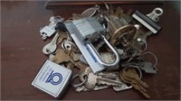 Group of Mostly Vintage Keys