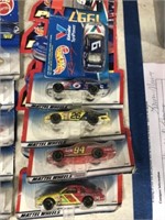 5 HOTWHEELS