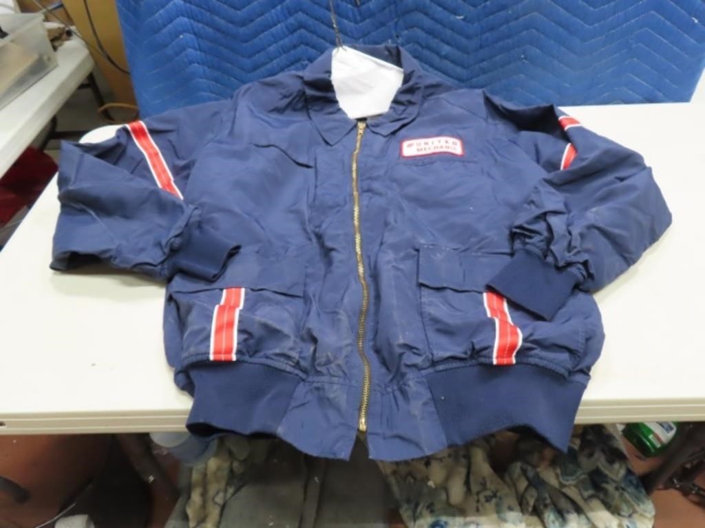 vintage XXL United Airline Mechanics Jacket patchd