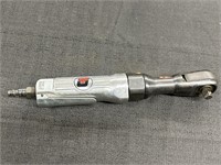Universal Tools Air Powered Ratchet Wrench