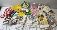 Lot of miscellaneous kitchen towels/ pot holders