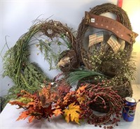 Wreathes & Assorted Home Decor