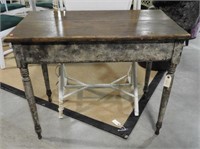 Primitive Pine Country style scrub top table