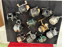 *LARGE LOT OF FISHING REELS