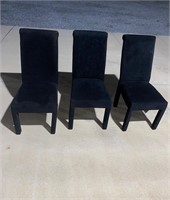 3 Black Chairs