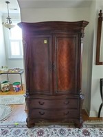 TV ENTERTAINMENT/ARMOIRE 2 PC