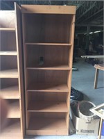 5 section wooden shelf