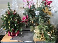 HOLIDAY DECORATIONS: CHRISTMAS TREES, WREATHS, 2 M