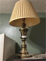 Brass tone lamp