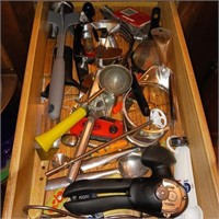 Kitchen Drawer Utensil Lot