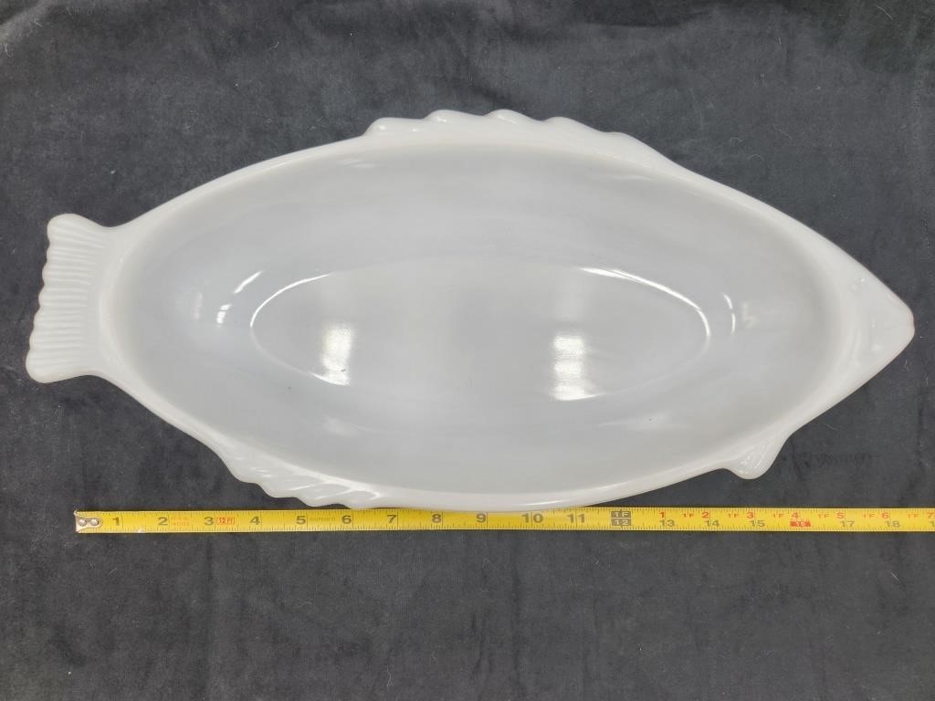 Vtg Embossed Glasbake Milk Glass Fish Platter