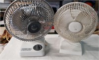 2 Small oscillating fans