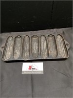 Cast iron corn cob tray