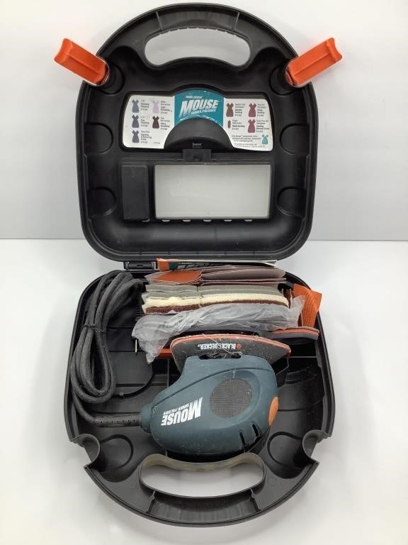 BLACK AND DECKER SANDER/POLISHER