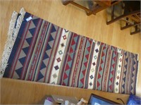Wool ethnic rug - 5' x 8'