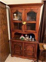 China Cabinet w/Glass Doors