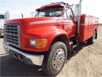 1995 Red  Ford F800 Service Truck