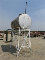 525 Gallon Fuel Tank With Stand & Ladder