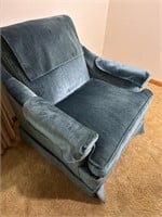 Blue chair (velvet like material)