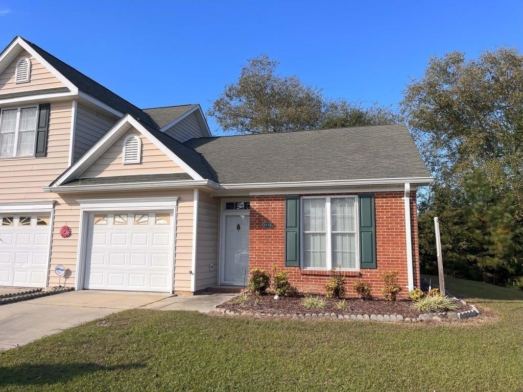 Beautiful Single Family 2 Bedroom Townhome! | HiBid.com | Angier, NC ...