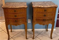 T - PAIR OF VINTAGE SIDE TABLES (P18)