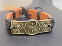 Leather bracelet