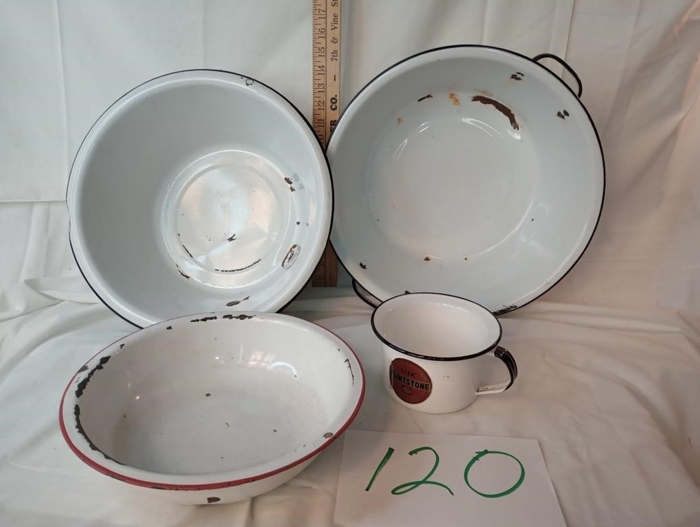 Four pieces enamelware