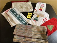 Christmas Towels, Placemats & Runner