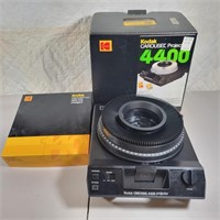 Kodak Carousel Projector 4400 w/ Slide Tray (both