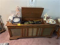 Vintage Stereo & Contents