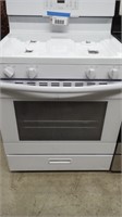 CRITERION GAS RANGE - WHITE NEW SCRATCH AND DENT