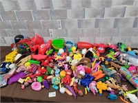 Mix lot of kids toys