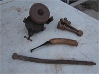 grinder,hoof & items