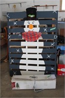 Christmas tree and pallet snowman