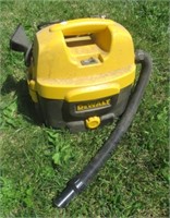 DeWalt DC500 Heavy Duty 2-Gallon Wet/Dry Vac.