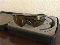 Oakely Sunglasses with Case & Extra Lens
