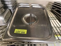 1/2 SIZE STAINLESS STEEL STEAM PAN COVER