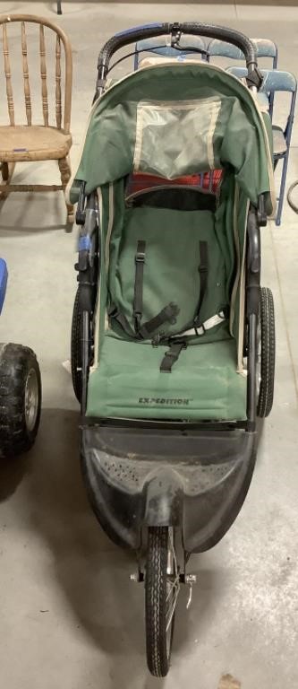 Expedition 3 wheeled stroller - flat tire
