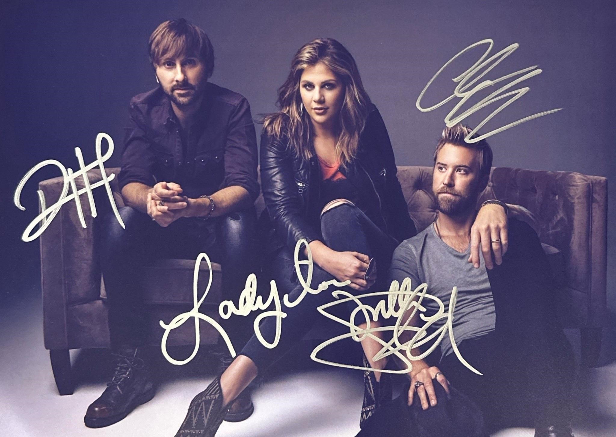 Autograph COA Lady Antebellum Photo