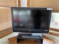 31'' Flat Screen TV