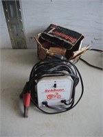 1 AMP BATTERY CHARGER