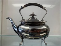 Vintage Silver Plate Teapot (b)