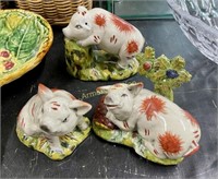 POTTERY PIGS